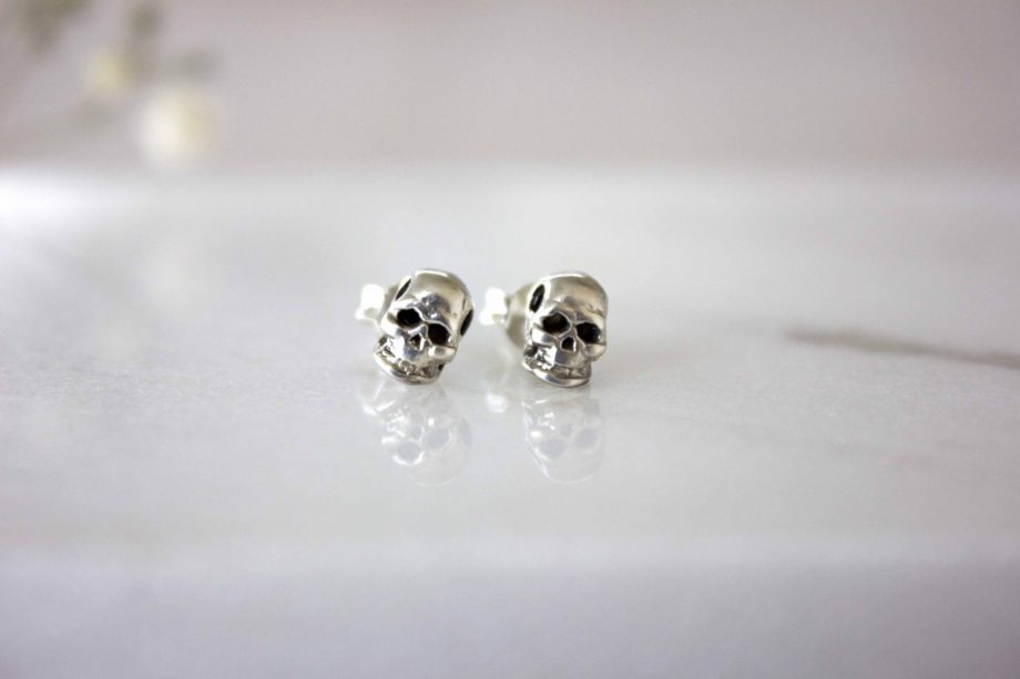 Skull studs - sterling silver