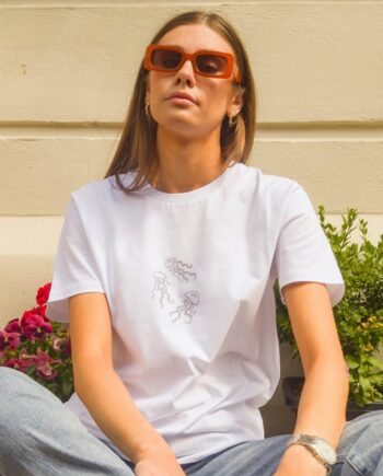 Jellyfish | 100% organic cotton t-shirt | Sustainable & vegan | Unisex