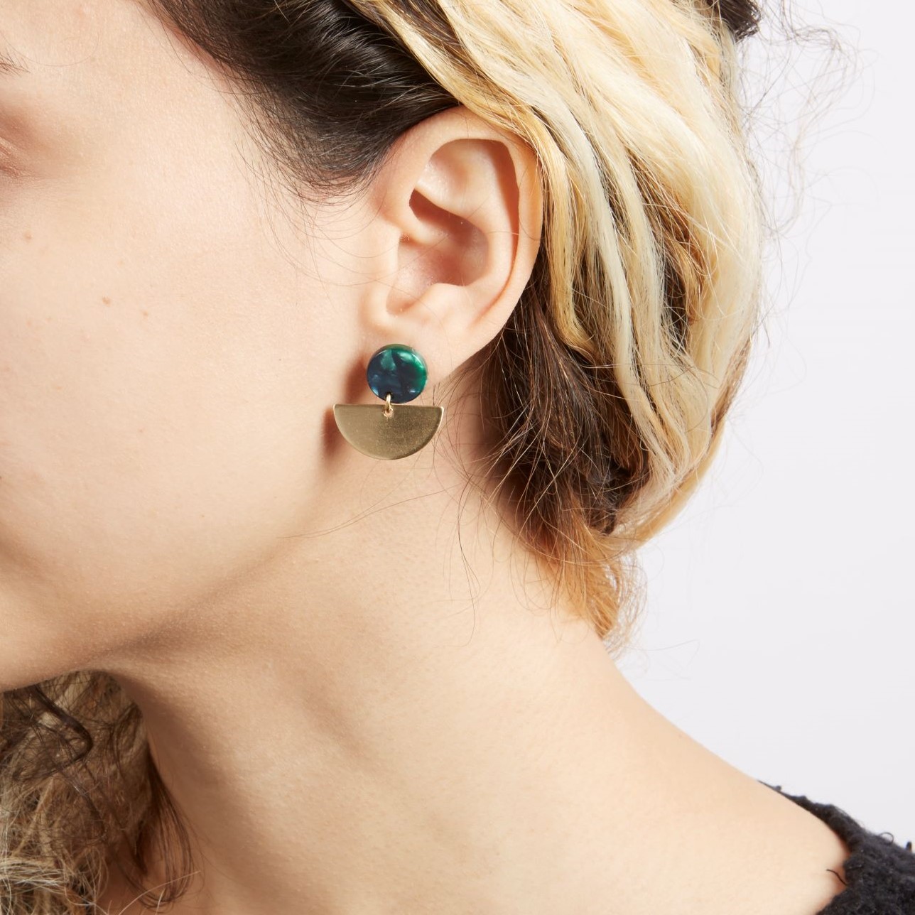 The best Valentine's Day gifts - green stud earrings