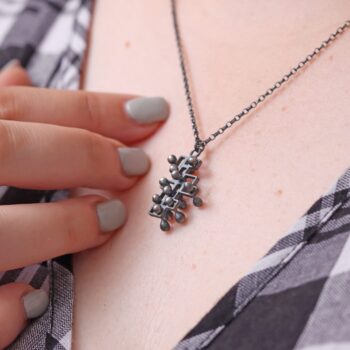 Kinetic small fidget silver pendant, style 2.