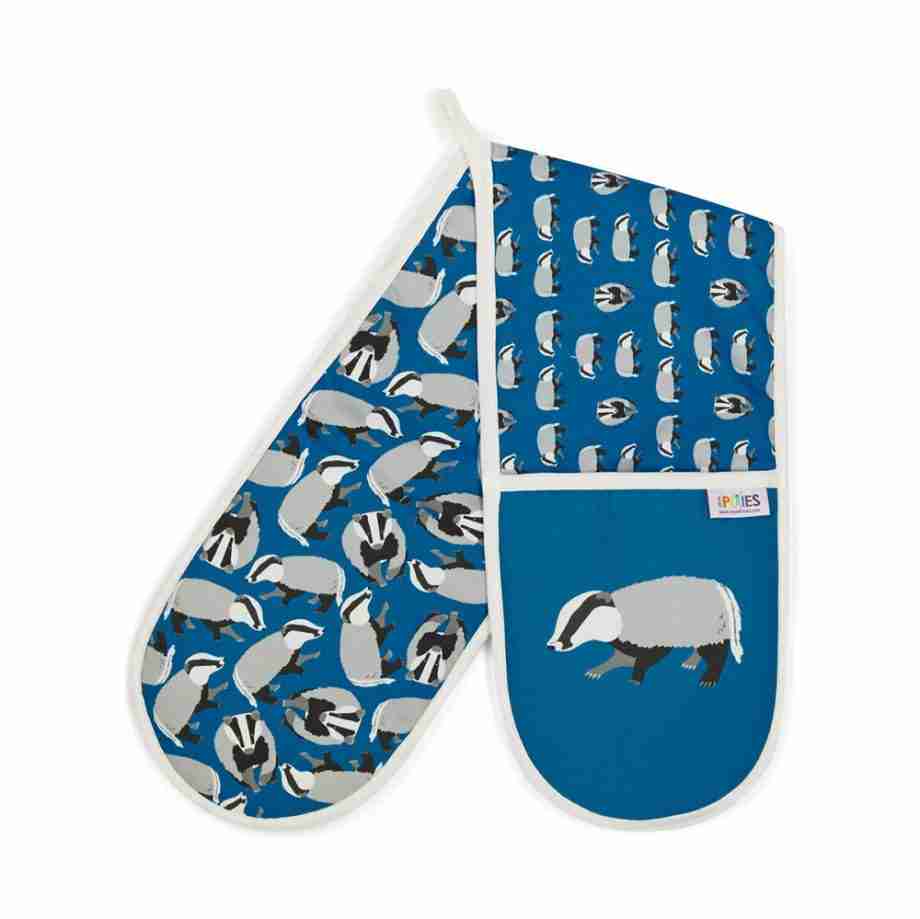 Blue badger oven gloves