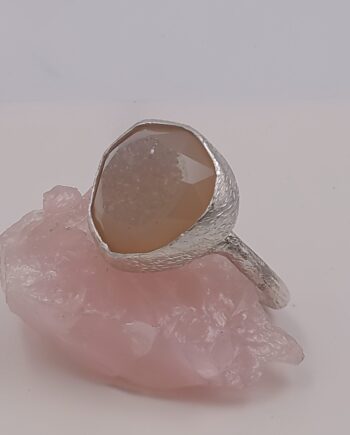 Textured Silver Ring with Quartz Druzy
