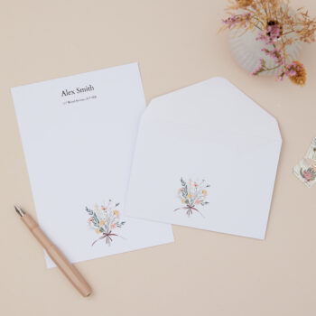 Letter Writing Set with Matching Envelopes - Bouquet Themed