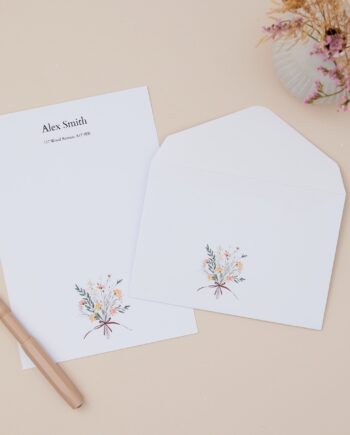 Letter Writing Set with Matching Envelopes - Bouquet Themed