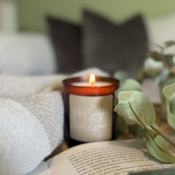 Rose and Precious Oud Candle