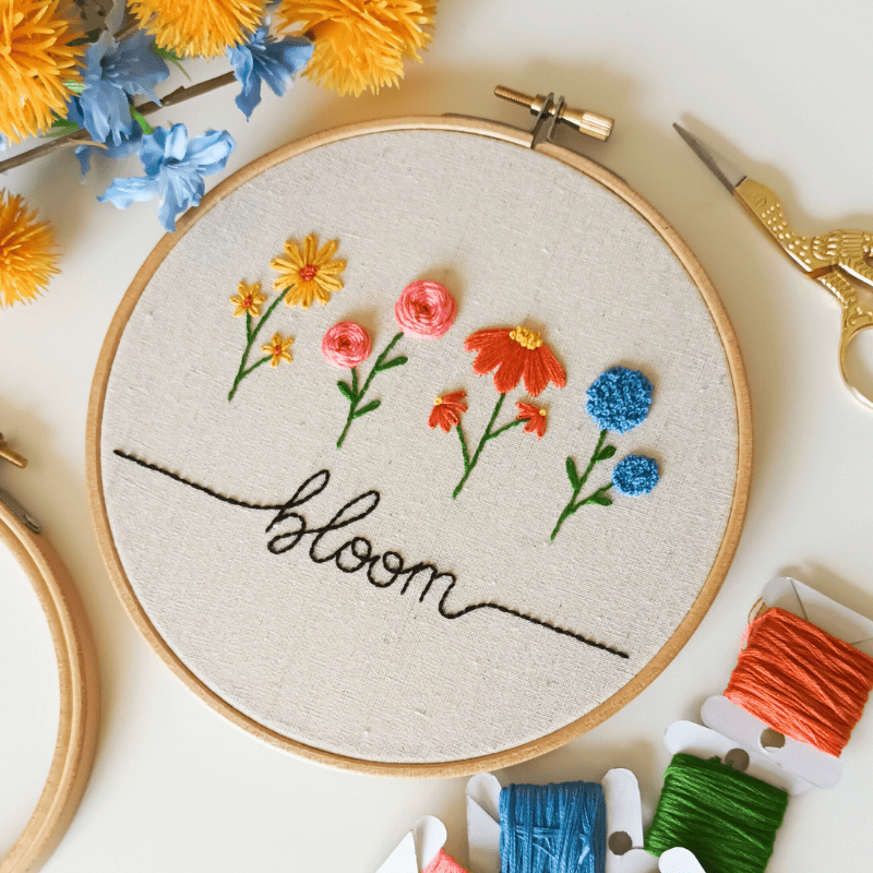 DIY embroidery kit for beginners - Bloom