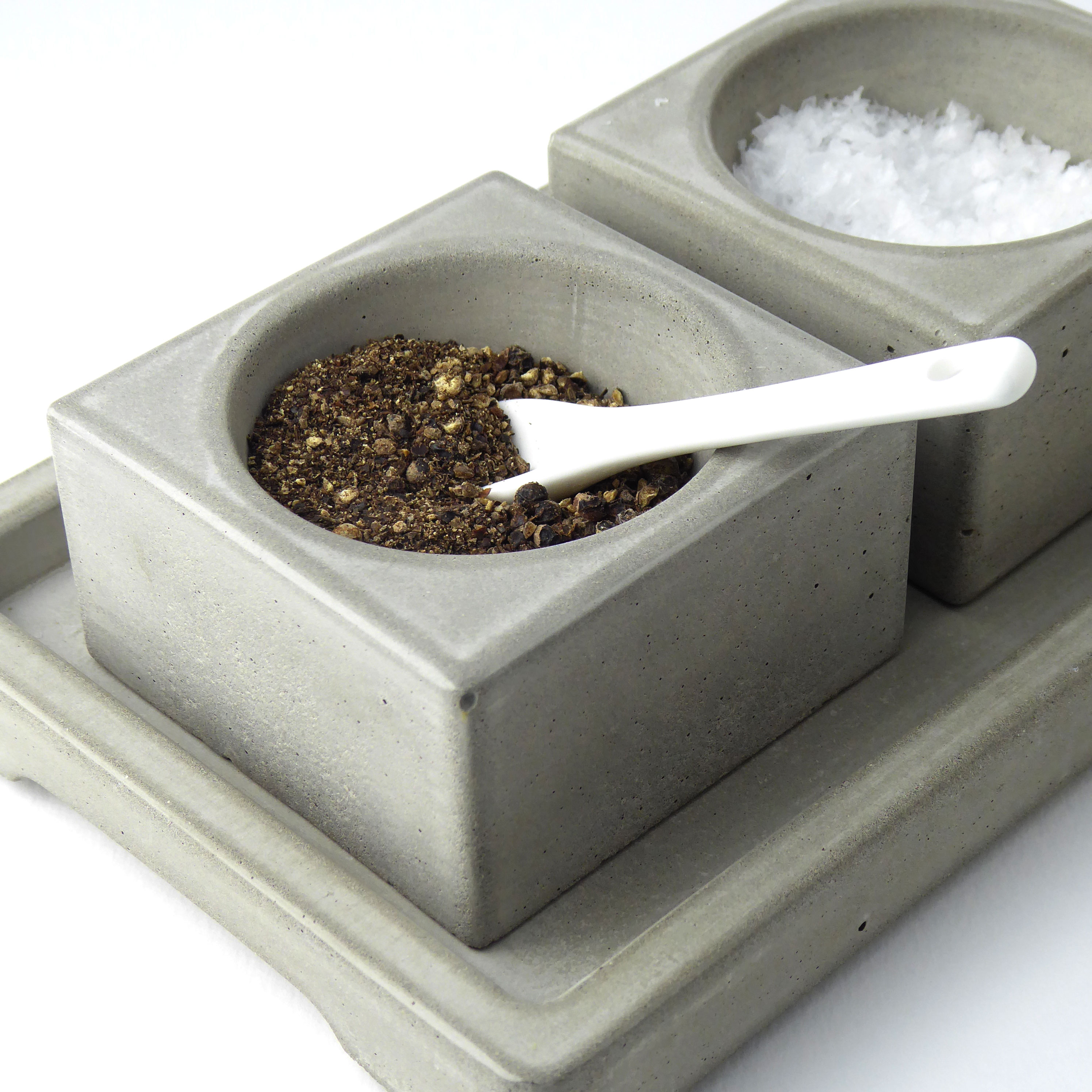 Handmade concrete pinch pot - natural grey or white