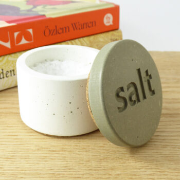 White concrete salt pot with engraved wooden lid
