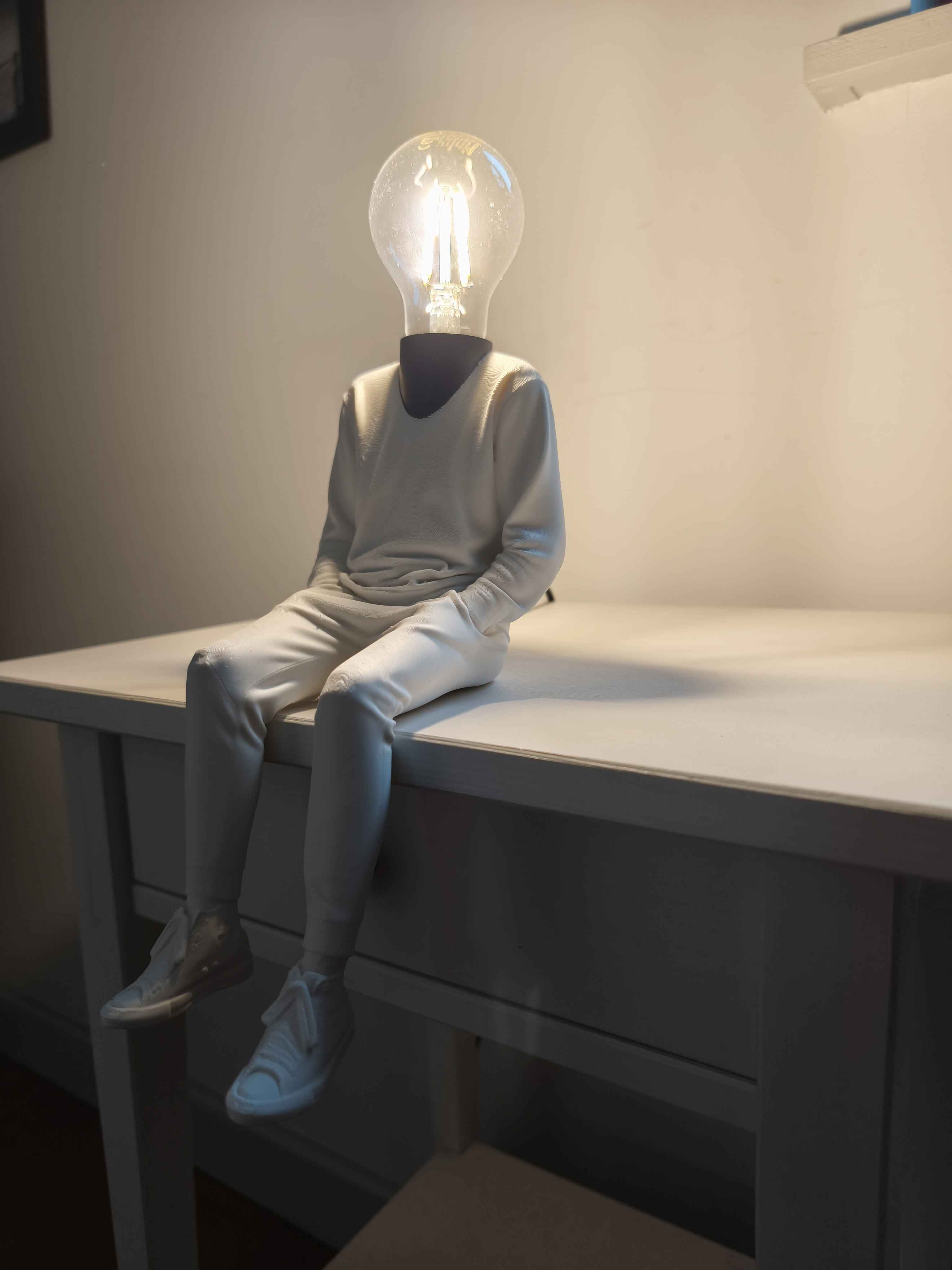 Thinker Lamp - Table Lamp